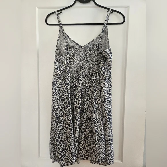 GAP Blue/white Floral Spaghetti Strap Sundress Size L - Picture 4 of 7
